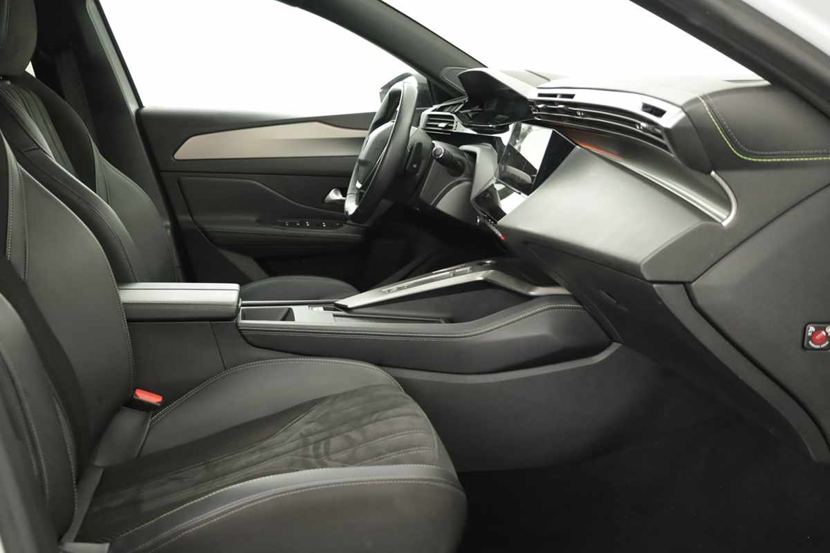 peugeot-308-2024-gasolina-1199cc