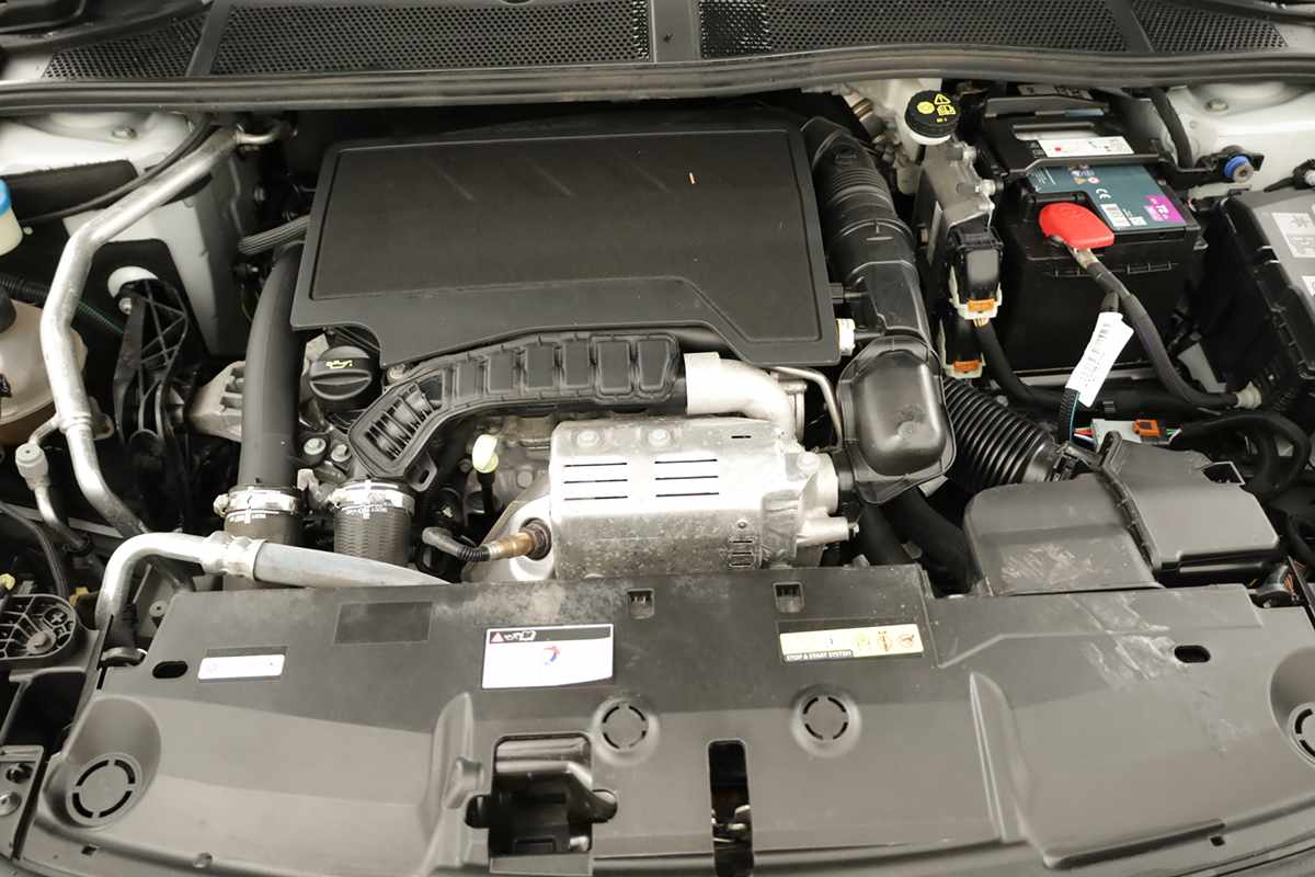 peugeot-308-2024-gasolina-1199cc