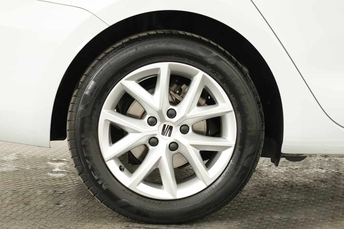 seat-leon-st-2024-gasolina-999cc