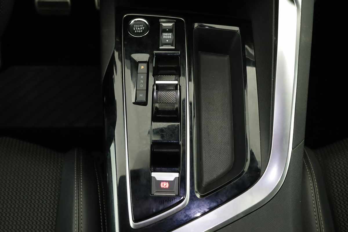 peugeot-3008-2024-gasolina-1199cc