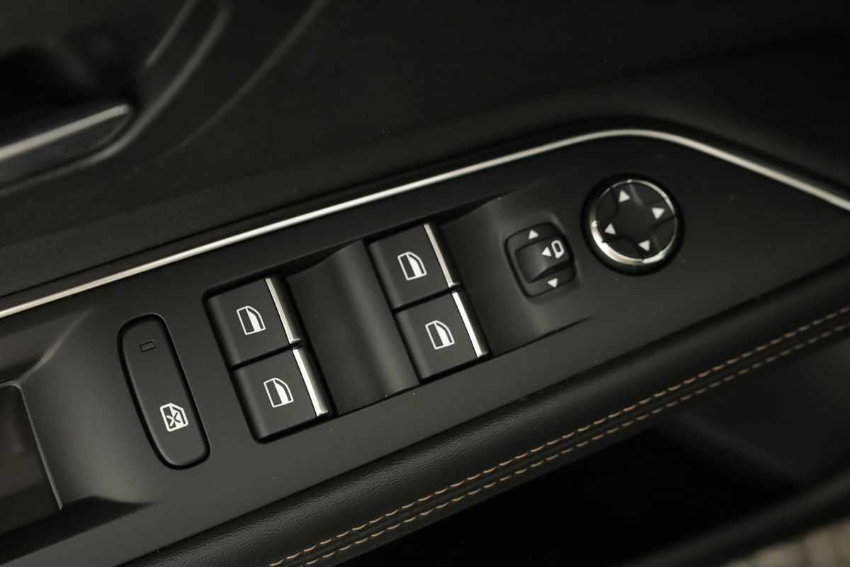 peugeot-3008-2024-gasolina-1199cc