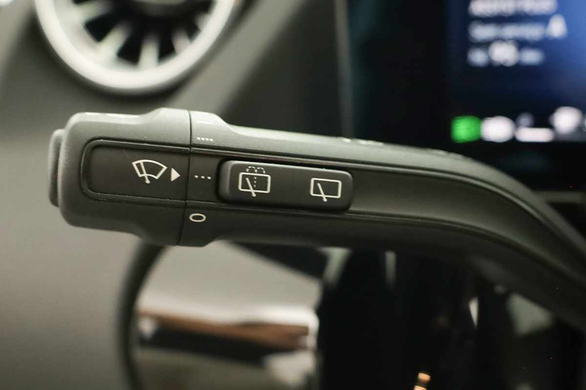 mercedes-benz-classe-b-2024-hibrido-a-gasolina-1332cc