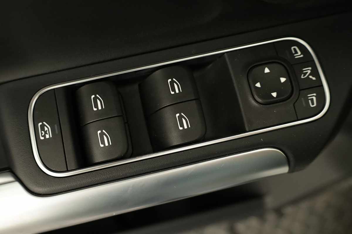 mercedes-benz-classe-b-2024-hibrido-a-gasolina-1332cc