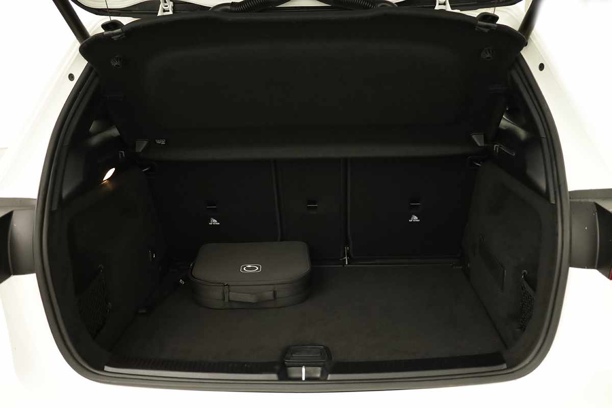 mercedes-benz-classe-b-2024-hibrido-a-gasolina-1332cc