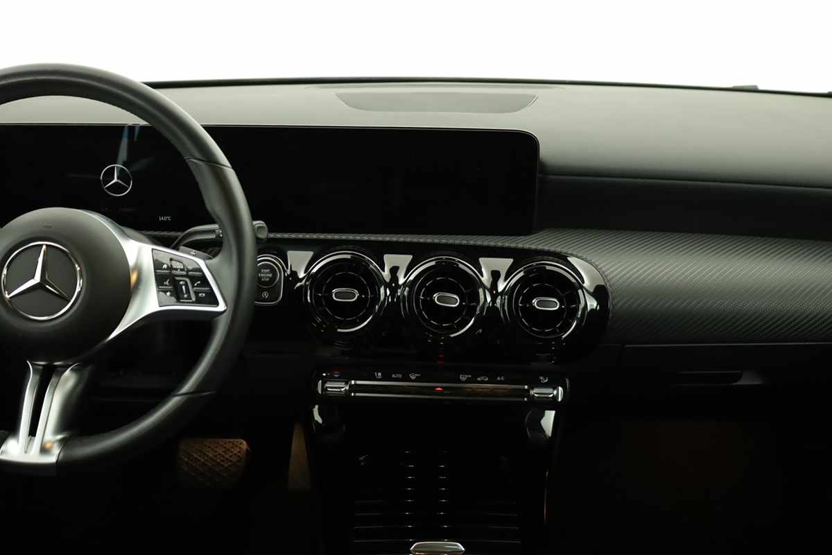 mercedes-benz-classe-a-2025-gasolina-1332cc