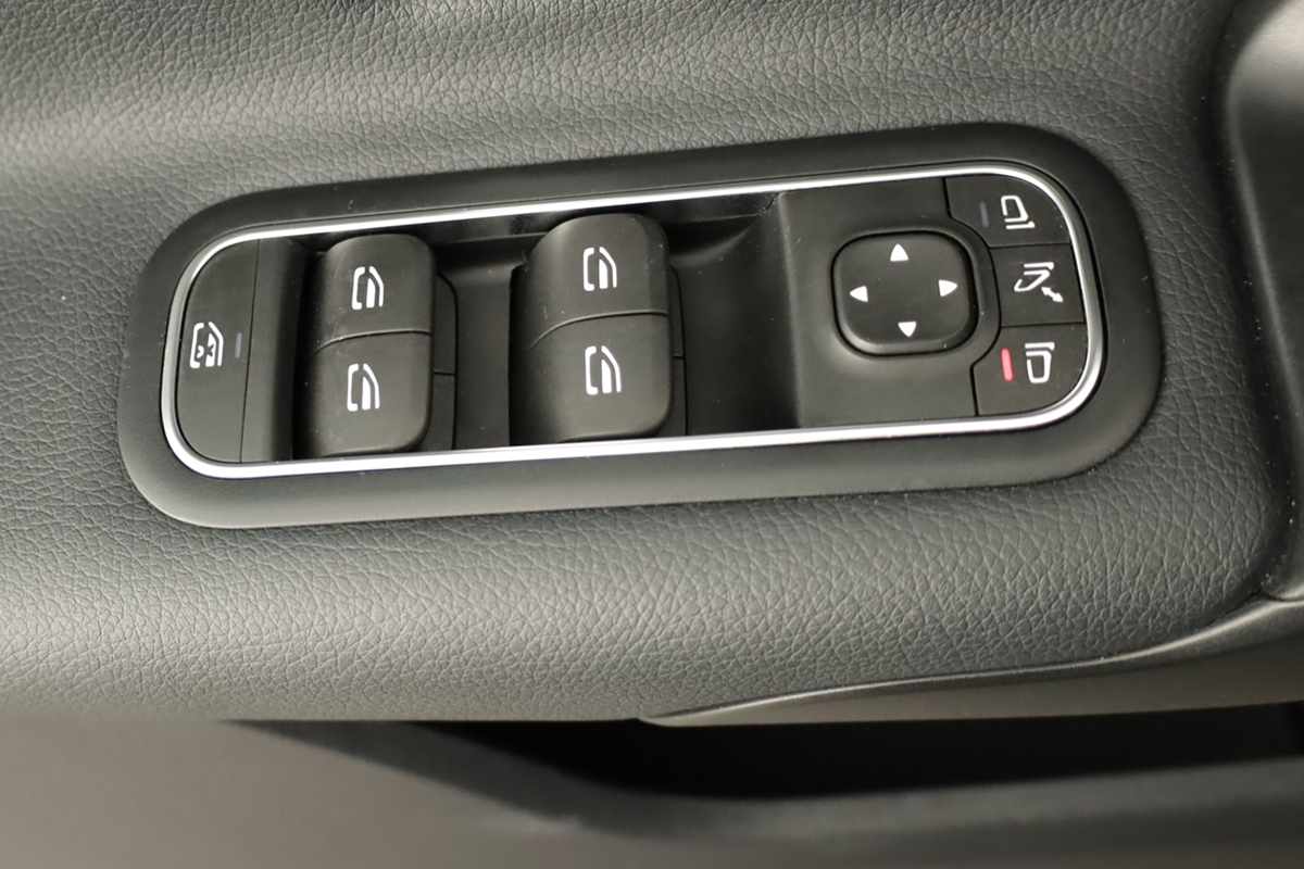 mercedes-benz-classe-a-2025-gasolina-1332cc