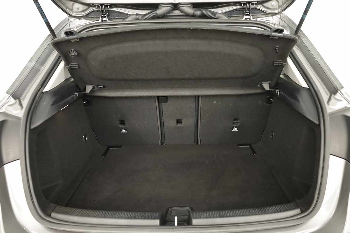 mercedes-benz-classe-a-2025-gasolina-1332cc