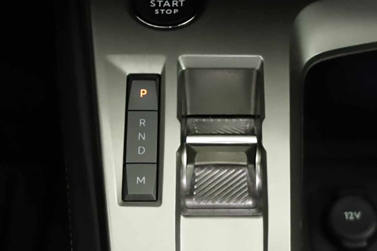 peugeot-308-2024-gasolina-1199cc