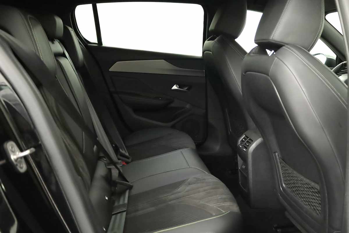 peugeot-308-2024-gasolina-1199cc