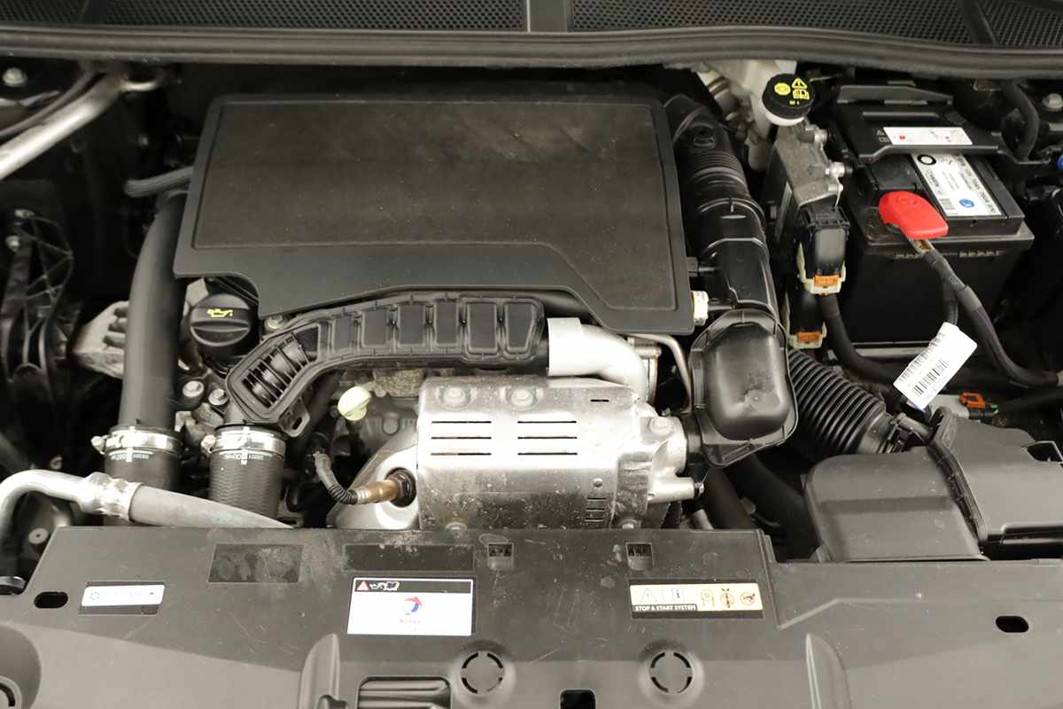 peugeot-308-2024-gasolina-1199cc