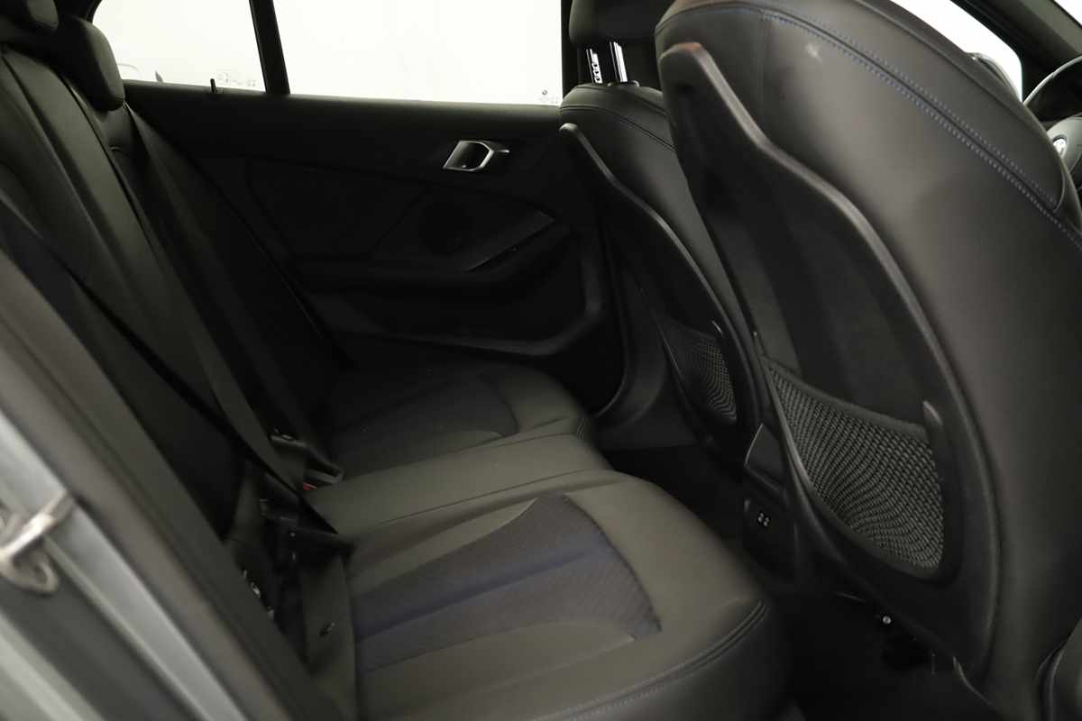 bmw-serie-1-2023-diesel-1496cc