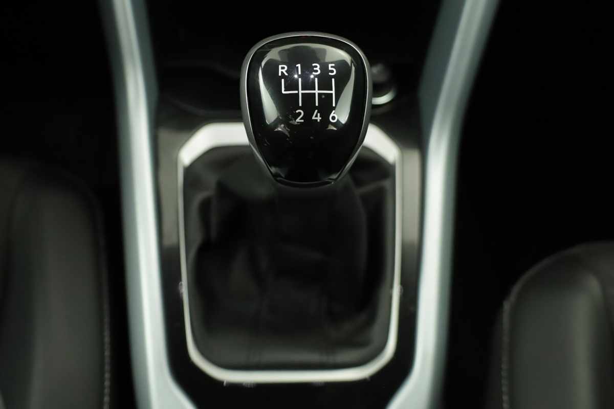 volkswagen-t-roc-2025-gasolina-999cc