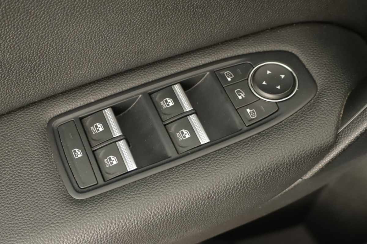 renault-captur-2024-gpl-999cc