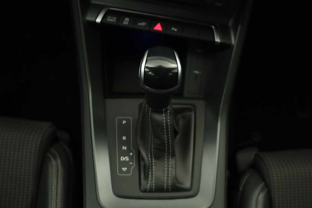 audi-q3-2024-hibrido-a-gasolina-1395cc