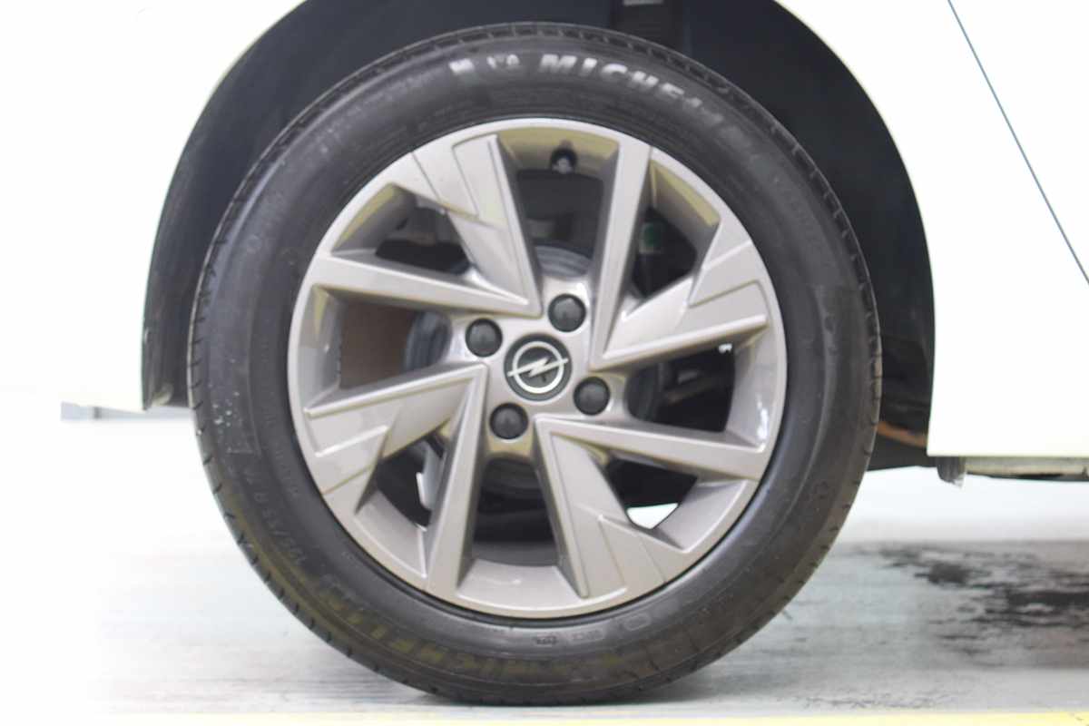 opel-corsa-2025-gasolina-1199cc