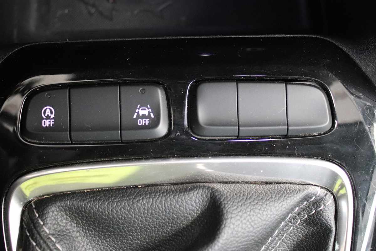 opel-corsa-2025-gasolina-1199cc