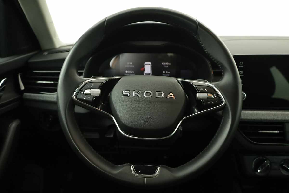 skoda-kamiq-2025-gasolina-999cc