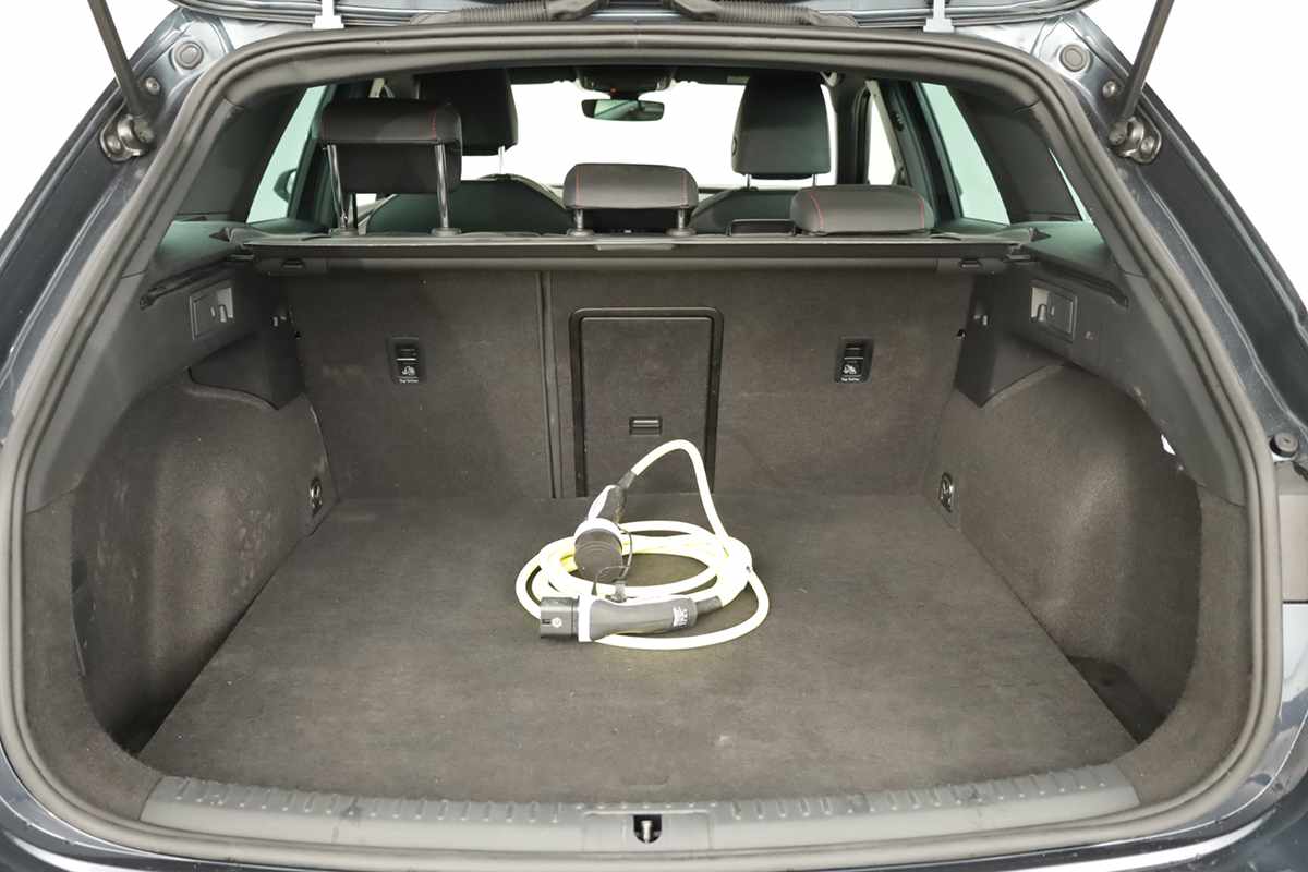 seat-leon-st-2025-hibrido-a-gasolina-1498cc