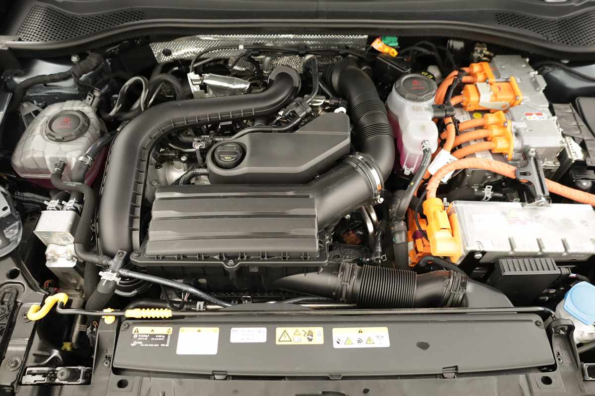 seat-leon-st-2025-hibrido-a-gasolina-1498cc