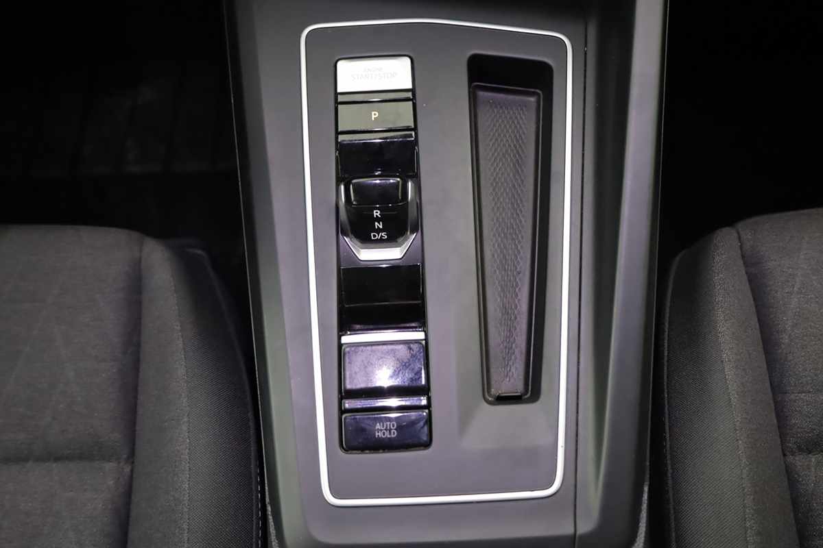 volkswagen-golf-2025-hibrido-a-gasolina-1498cc