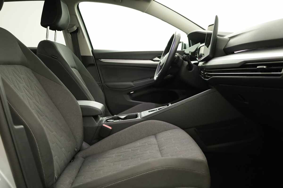 volkswagen-golf-2025-hibrido-a-gasolina-1498cc
