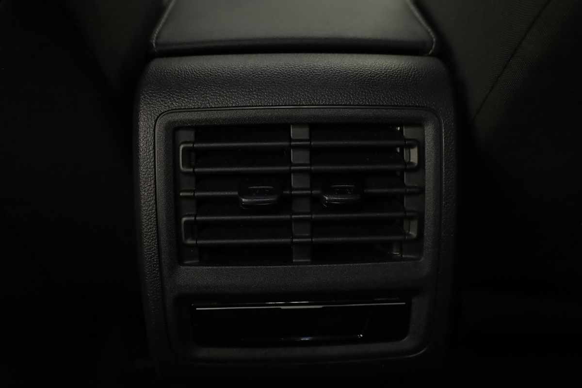 volkswagen-golf-2025-hibrido-a-gasolina-1498cc