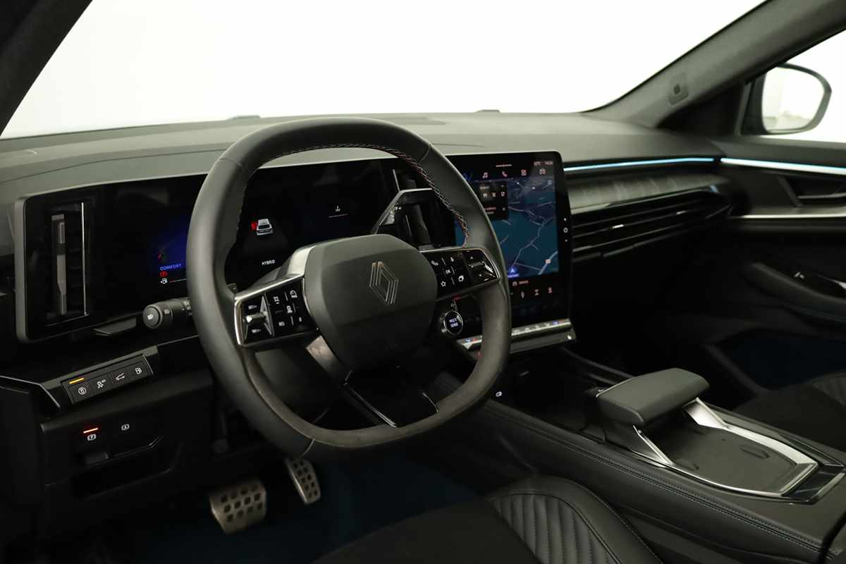 renault-rafale-2025-hibrido-a-gasolina-1199cc