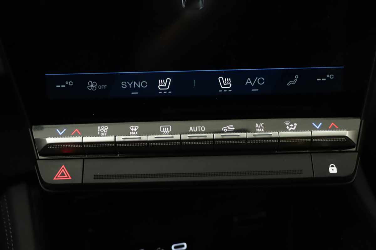 renault-rafale-2025-hibrido-a-gasolina-1199cc