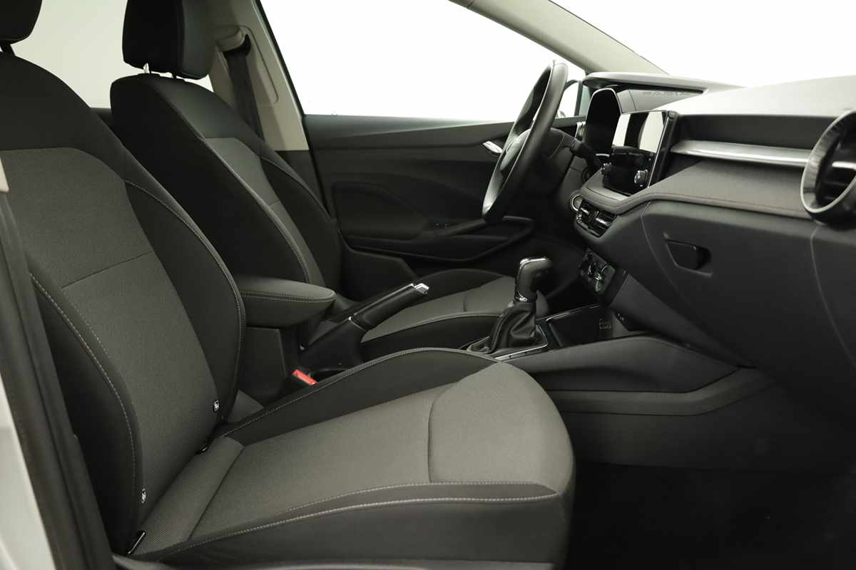 skoda-fabia-2025-gasolina-999cc