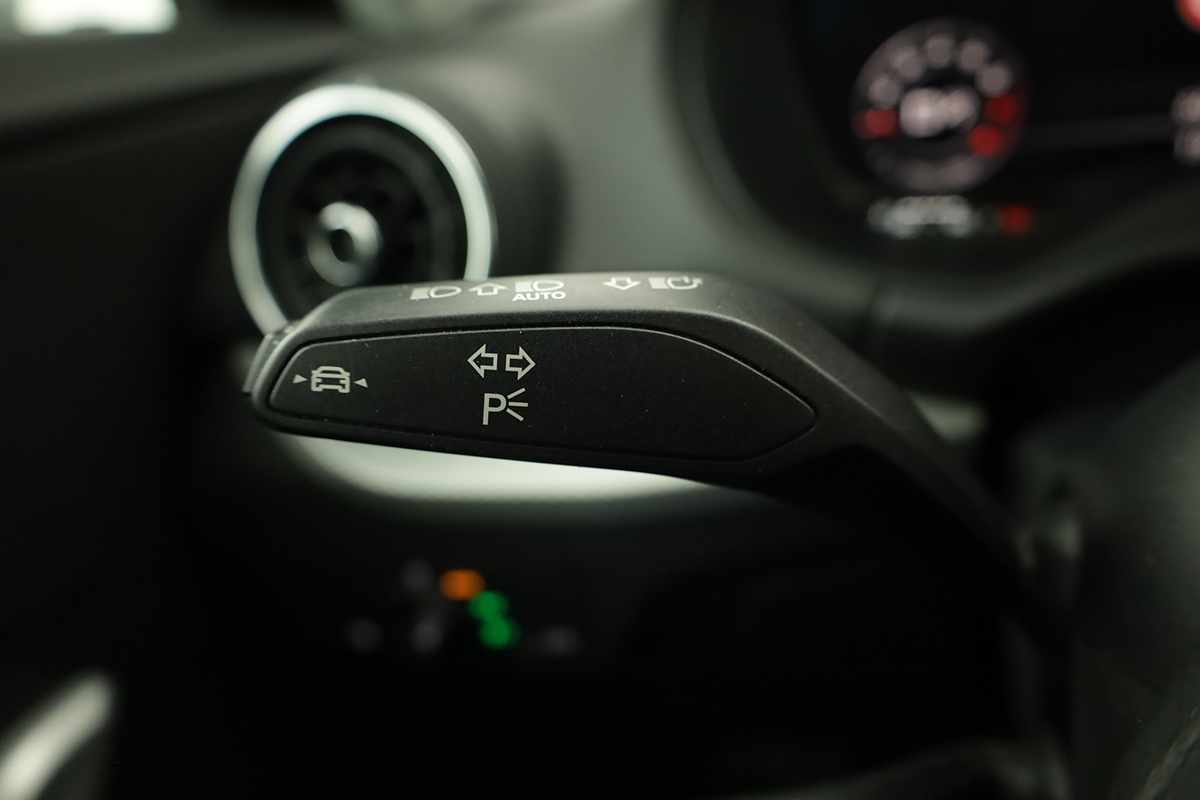 audi-q2-2023-gasolina-1498cc