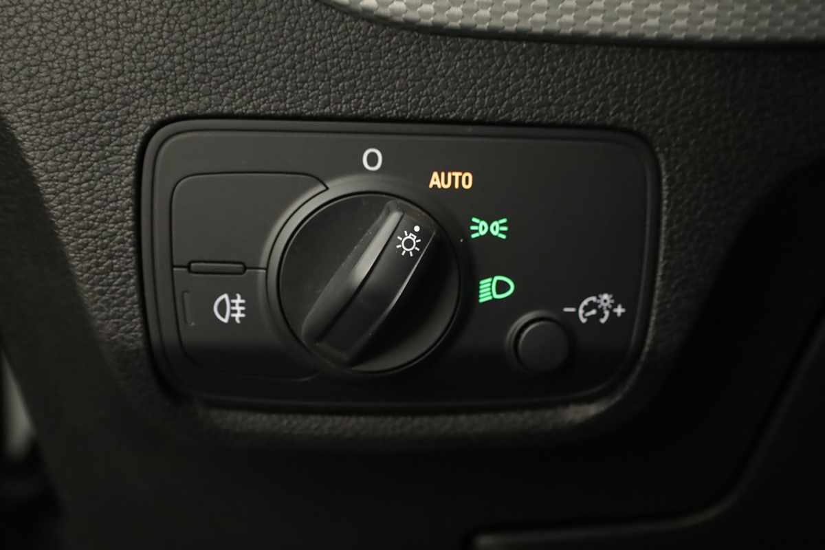 audi-q2-2023-gasolina-1498cc