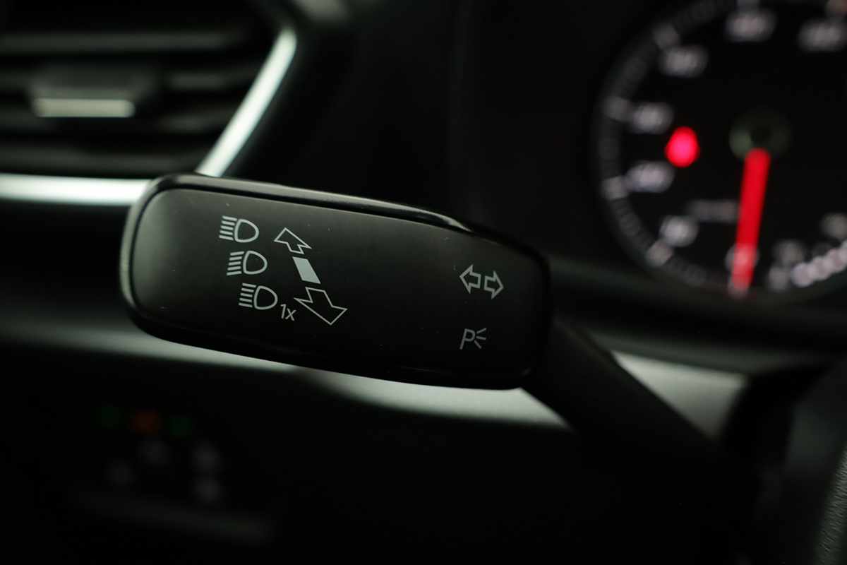 seat-leon-st-2024-gasolina-999cc