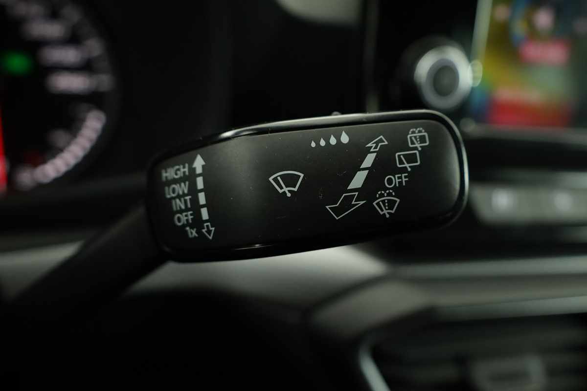 seat-leon-st-2024-gasolina-999cc