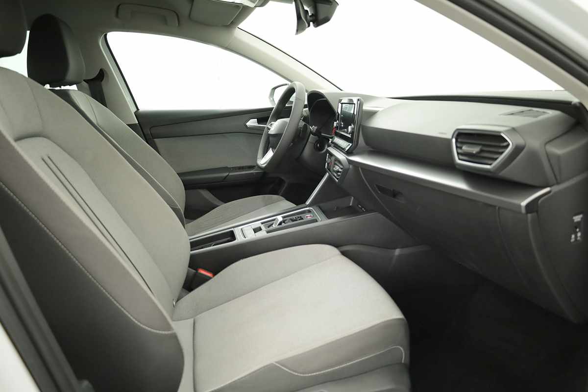 seat-leon-st-2024-gasolina-999cc