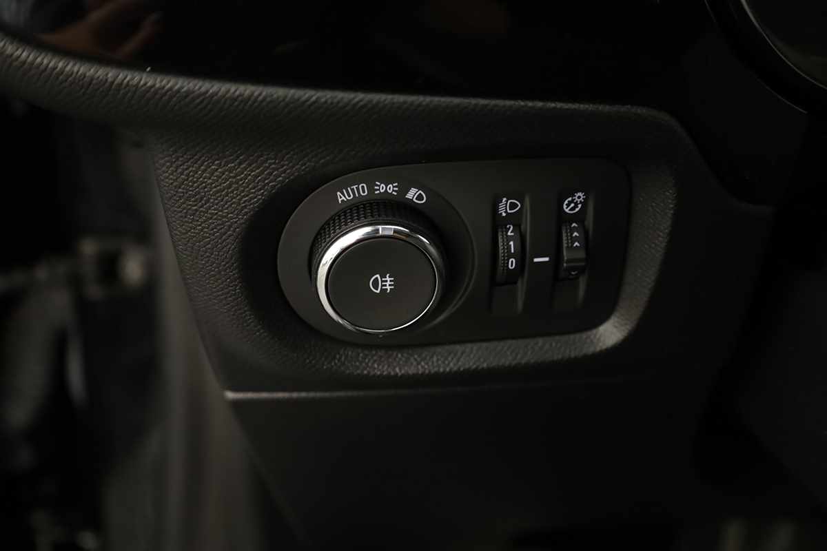 opel-corsa-2025-gasolina-1199cc