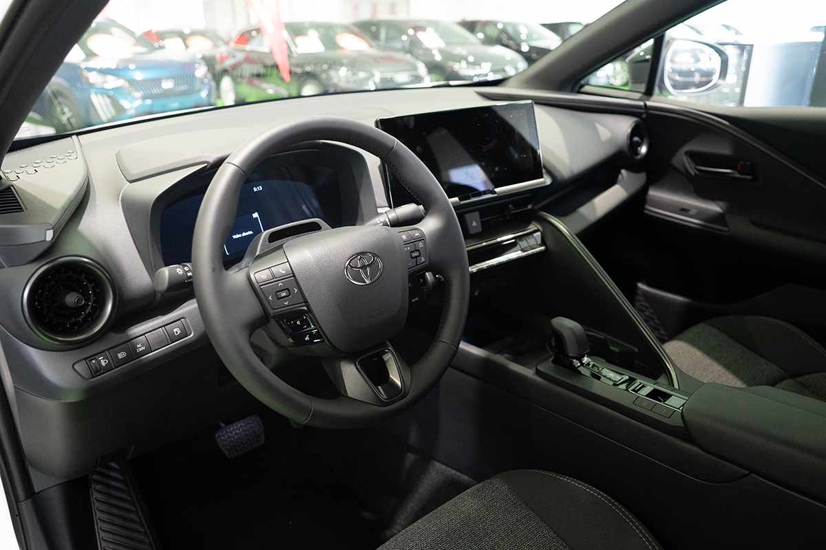 toyota-c-hr-2025-hibrido-a-gasolina-1998cc
