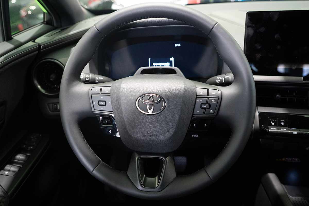toyota-c-hr-2025-hibrido-a-gasolina-1998cc