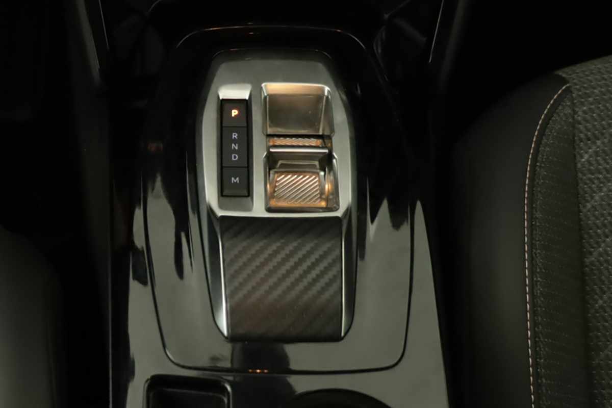 peugeot-208-2025-gasolina-1199cc