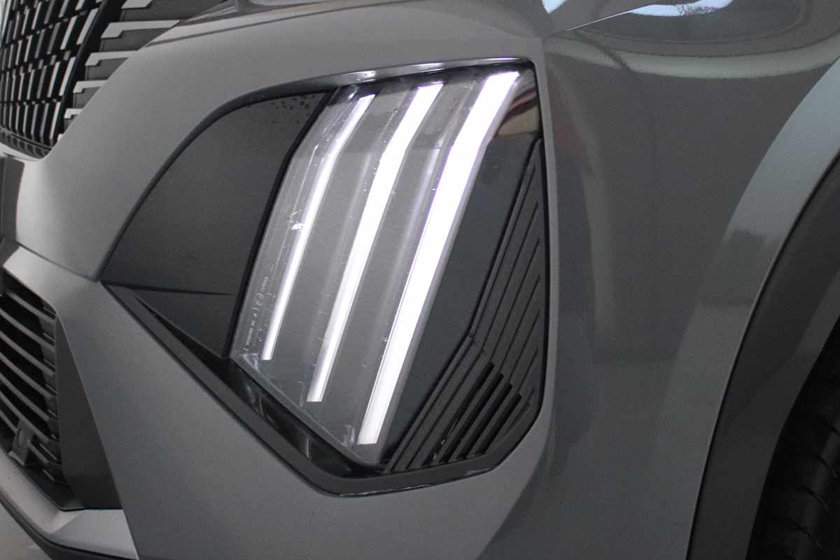 peugeot-2008-2024-gasolina-1199cc