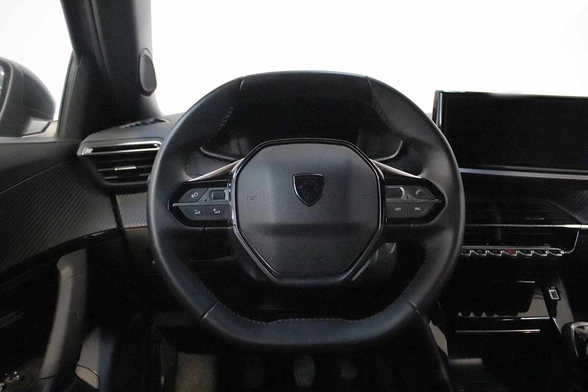 peugeot-2008-2024-gasolina-1199cc