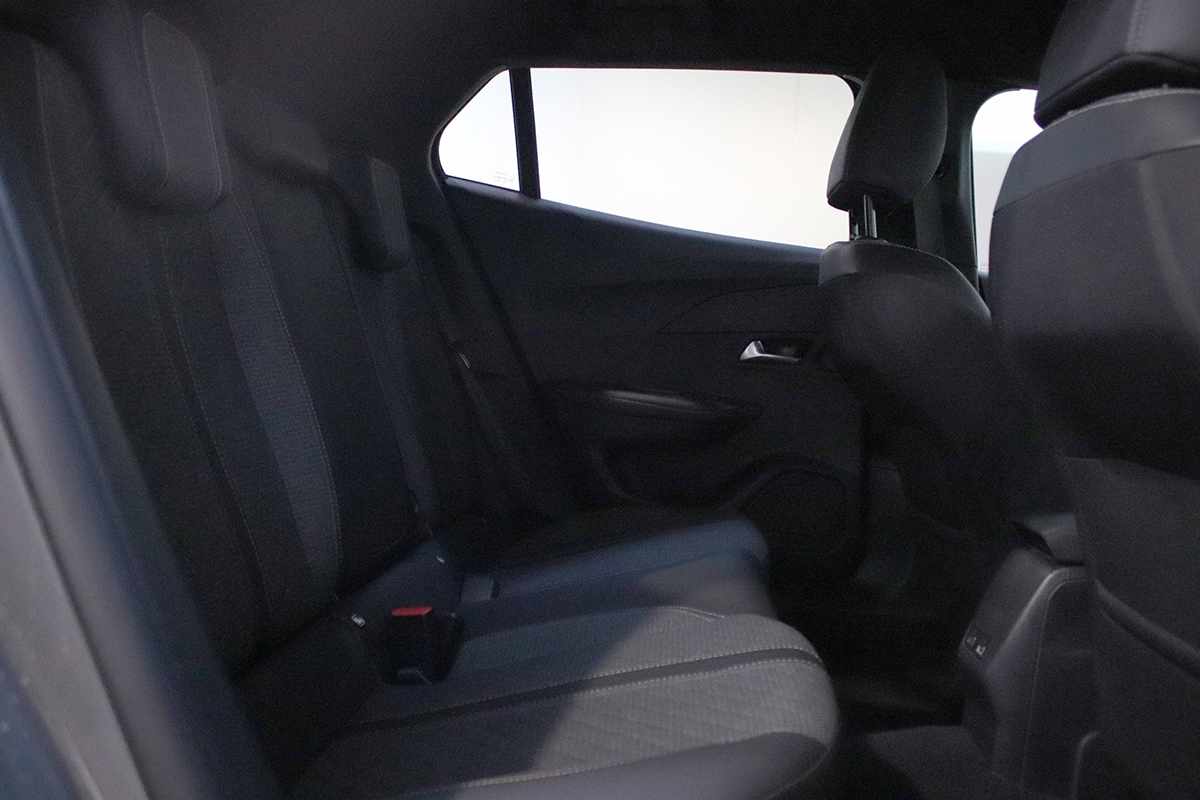 peugeot-2008-2024-gasolina-1199cc