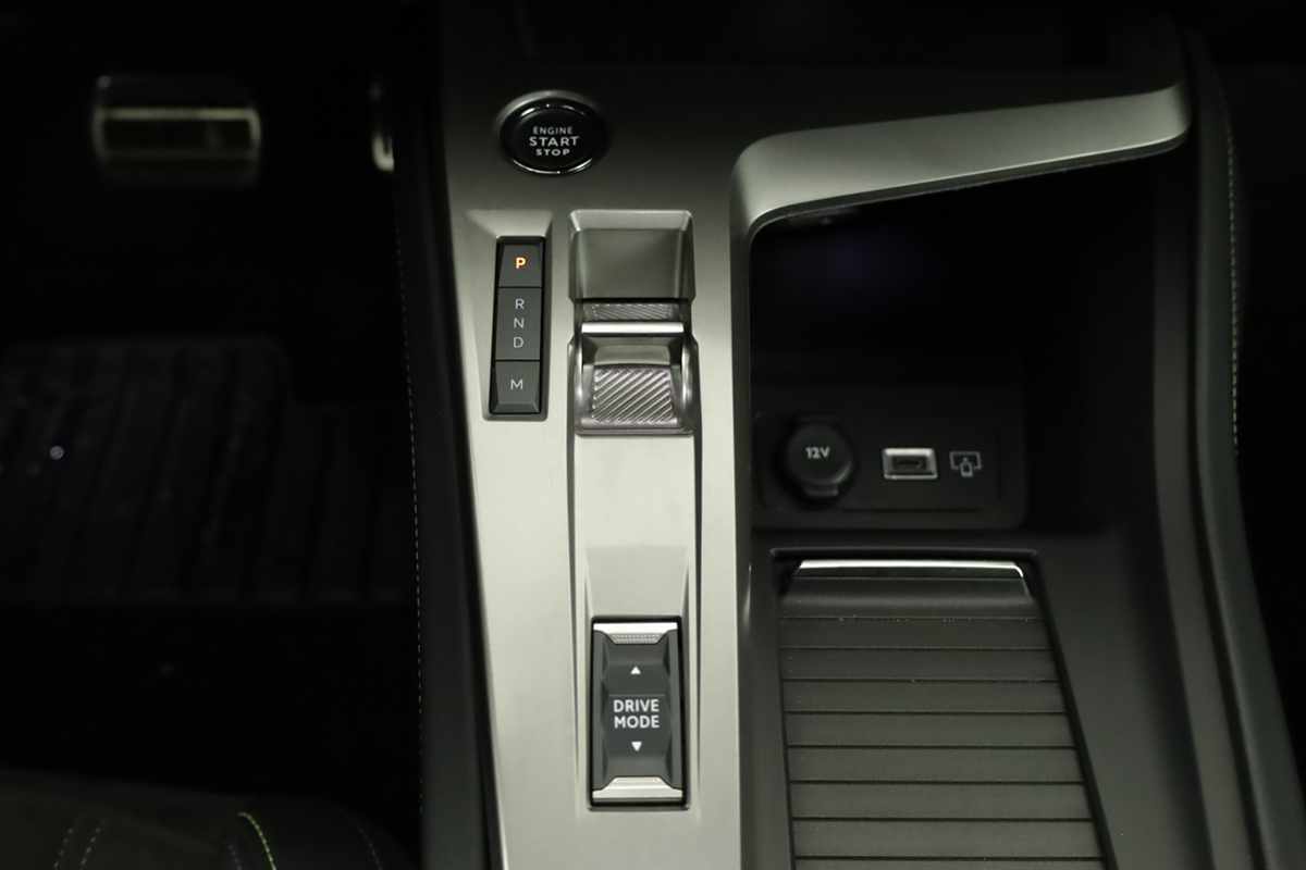 peugeot-308-2024-gasolina-1199cc