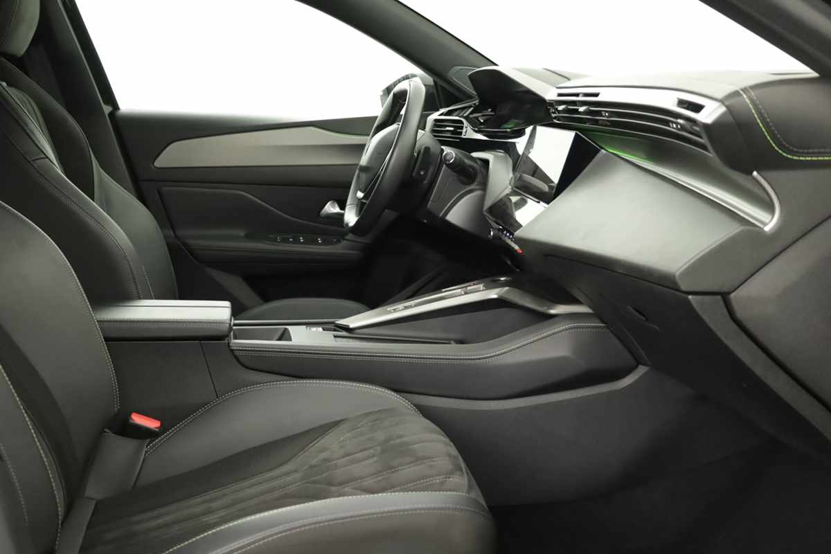 peugeot-308-2024-gasolina-1199cc