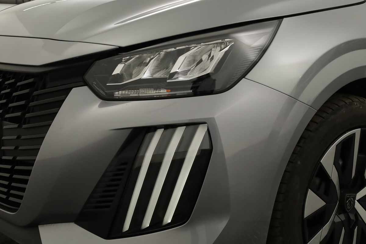 peugeot-208-2025-gasolina-1199cc