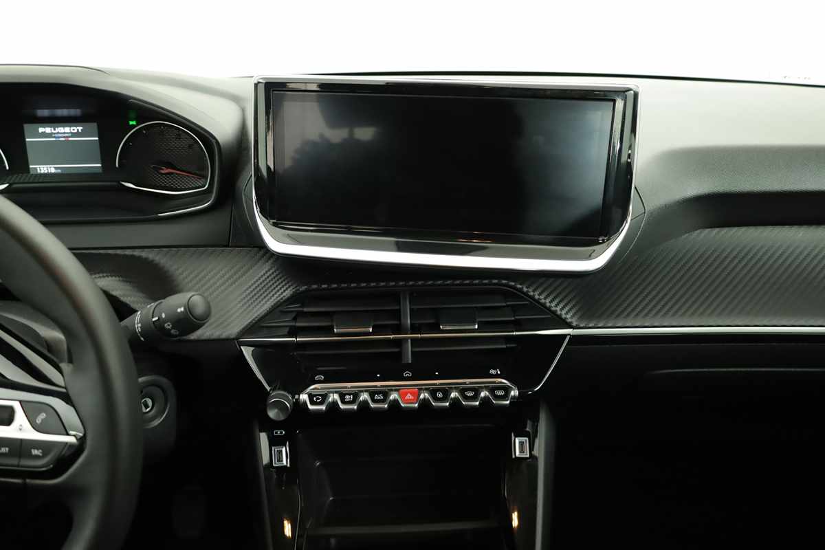 peugeot-208-2025-gasolina-1199cc