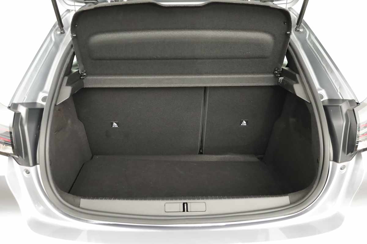 peugeot-208-2025-gasolina-1199cc