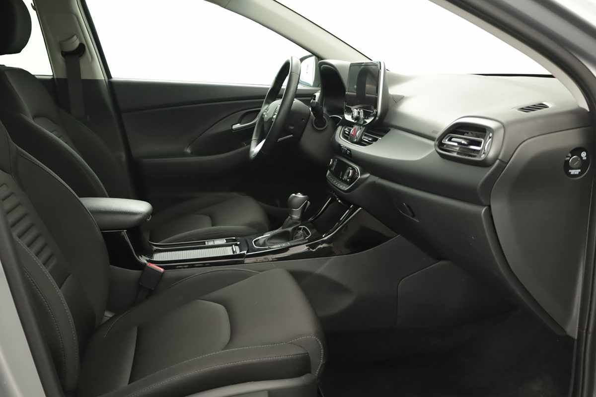 hyundai-i30-2025-gasolina-998cc