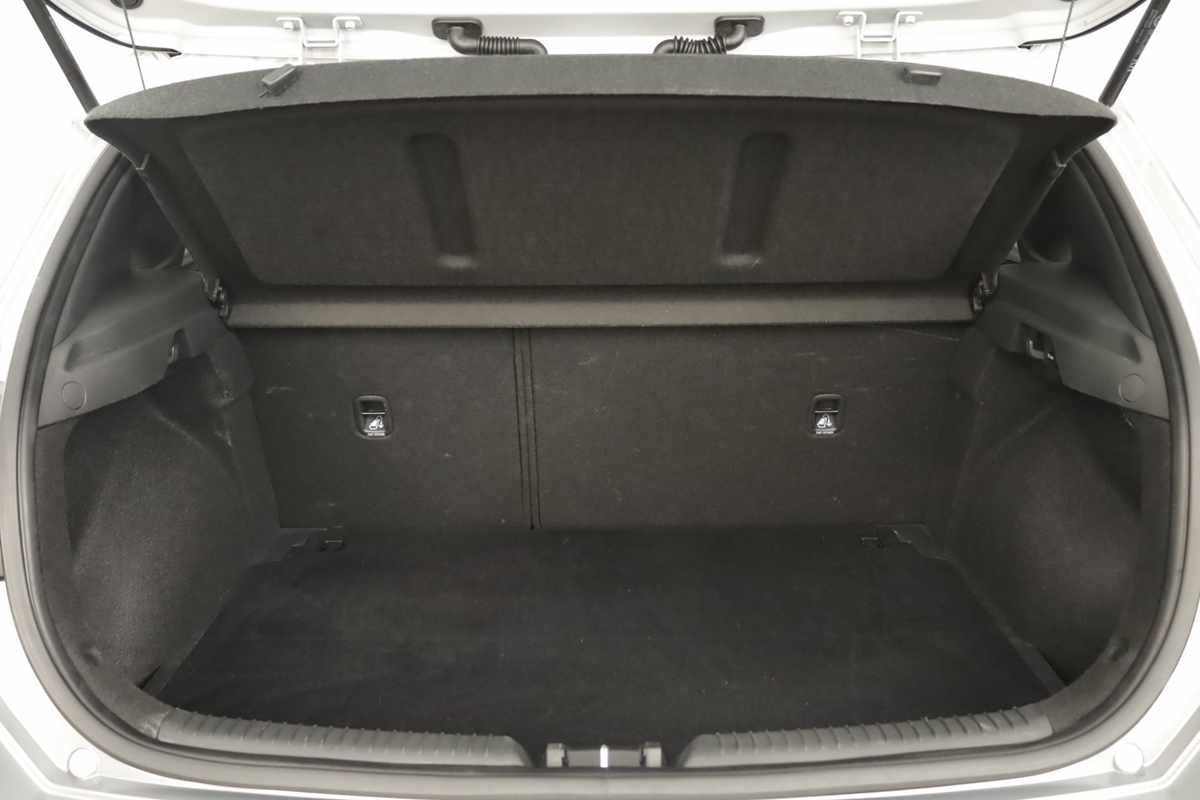 hyundai-i30-2025-gasolina-998cc