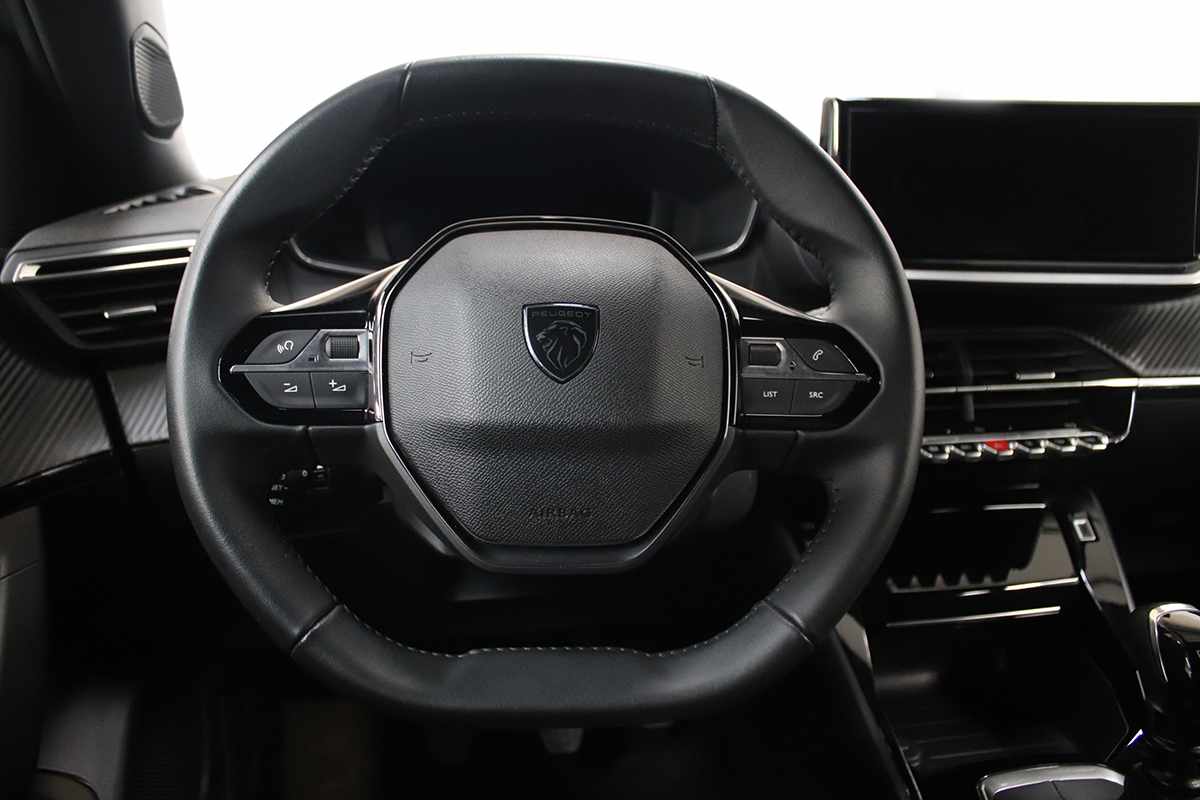 peugeot-2008-2024-gasolina-1199cc