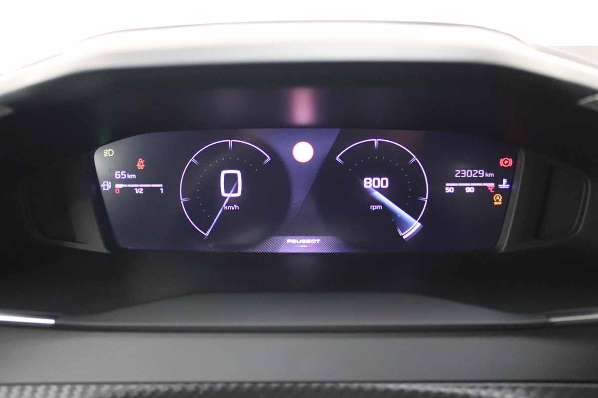 peugeot-2008-2024-gasolina-1199cc